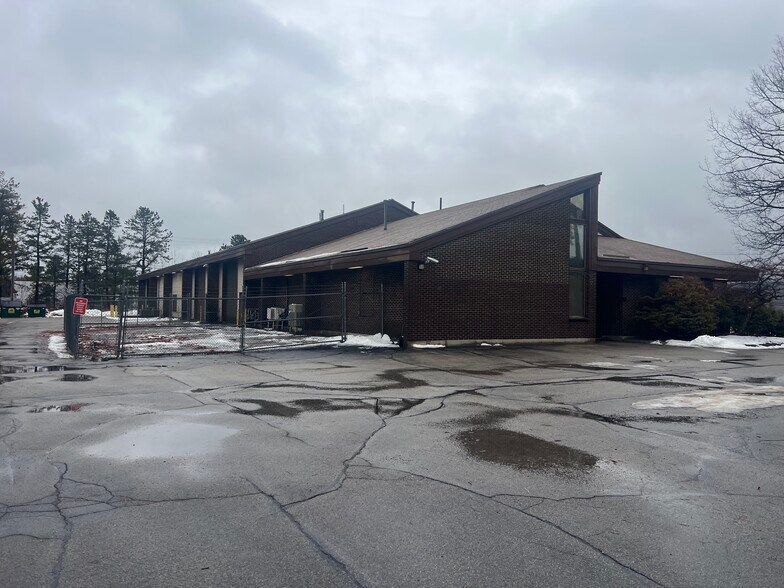 Primary Photo Of 59 Chennel Dr, Concord Office For Sale