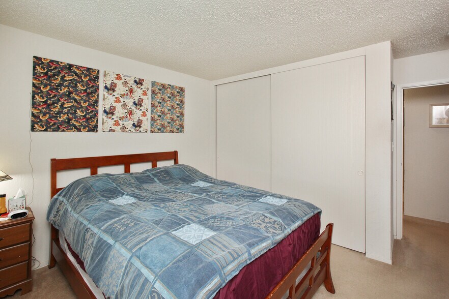 More Photos Of 2200 Village Ct, Belmont Apartments For Sale