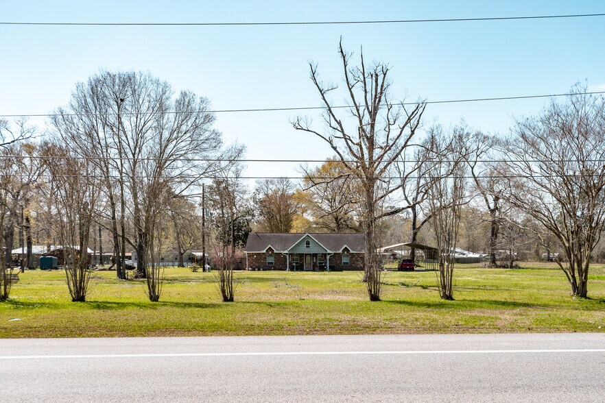 More Photos Of 24932 FM 2090, Splendora Office Residential For Sale