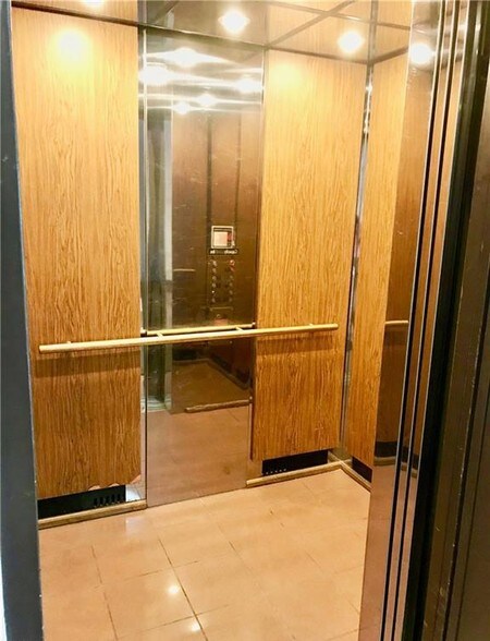 More Photos Of 1395 E Dublin Granville Rd, Columbus Office For Lease