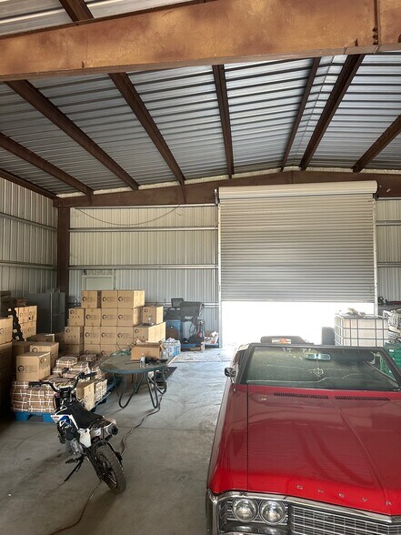 More Photos Of 352-360 W Kentucky Ave, Woodland Warehouse For Sale