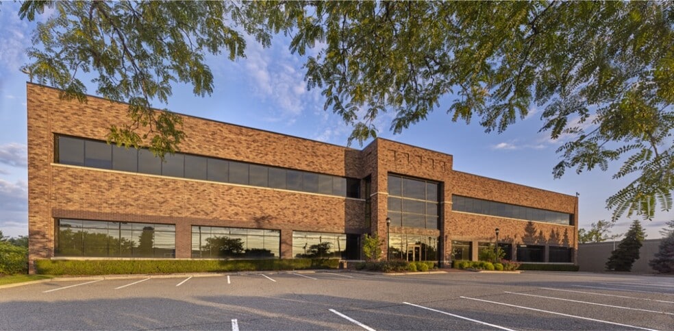 More Photos Of 760 Washington Ave, Carlstadt Light Distribution For Lease