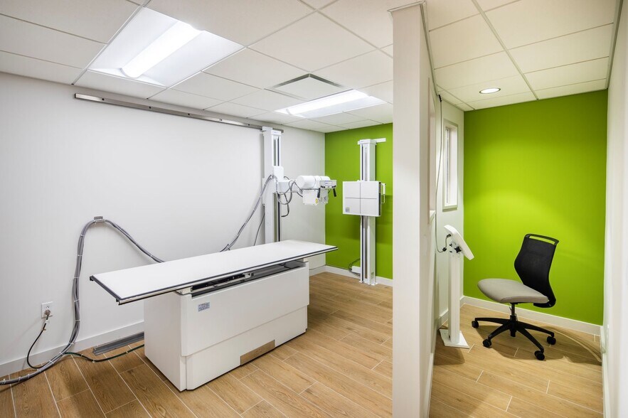 More Photos Of 4300 Garden St, Titusville Medical For Sale