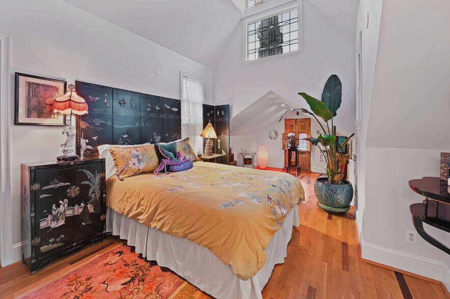 More Photos Of 3532 S Fulton Ave, Hapeville Lodge Meeting Hall For Sale