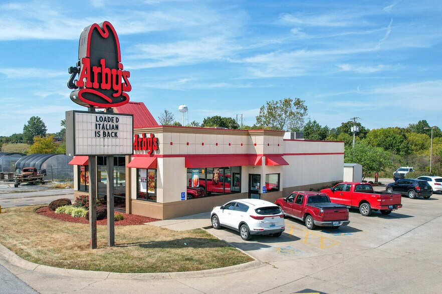 Primary Photo Of 1339 US Highway 68 S, Maysville Fast Food For Sale
