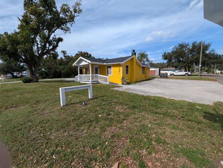 More Photos Of 1901 W Sligh Ave, Tampa Office For Sale