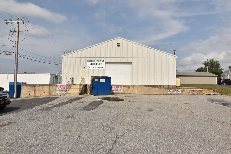 More Photos Of 104 East St, Milford Warehouse For Lease