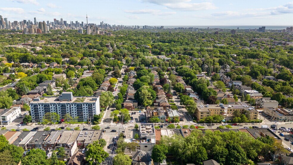 More Photos Of 1092 Eglinton Av W, Toronto Storefront For Sale