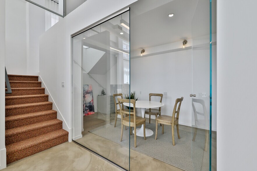 More Photos Of 1033-1037 Polk St, San Francisco Loft Creative Space For Lease