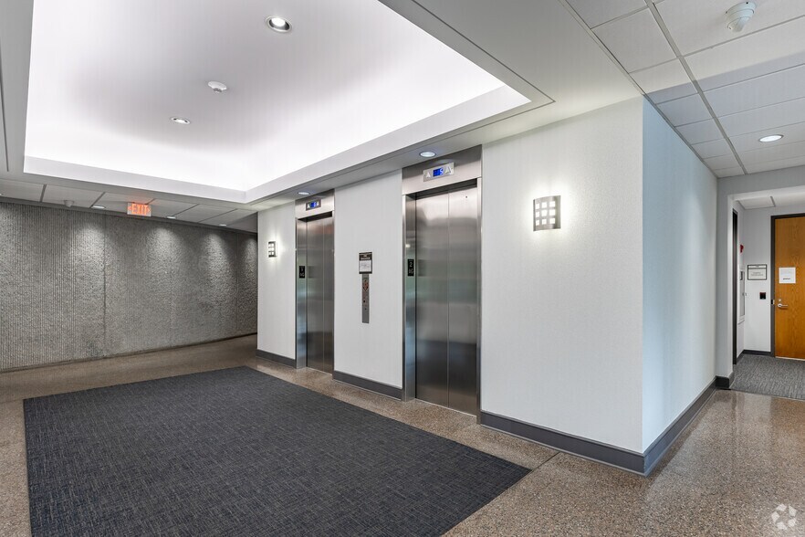 More Photos Of 180 Interstate N Pky SE, Atlanta Office For Lease
