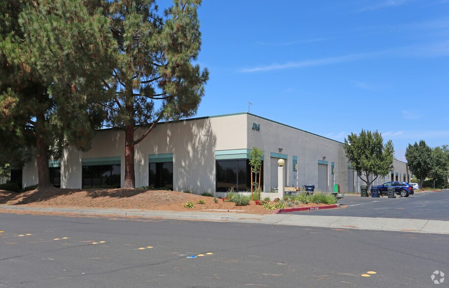 More Photos Of 4749 Bennett Dr, Livermore Research And Development For Lease