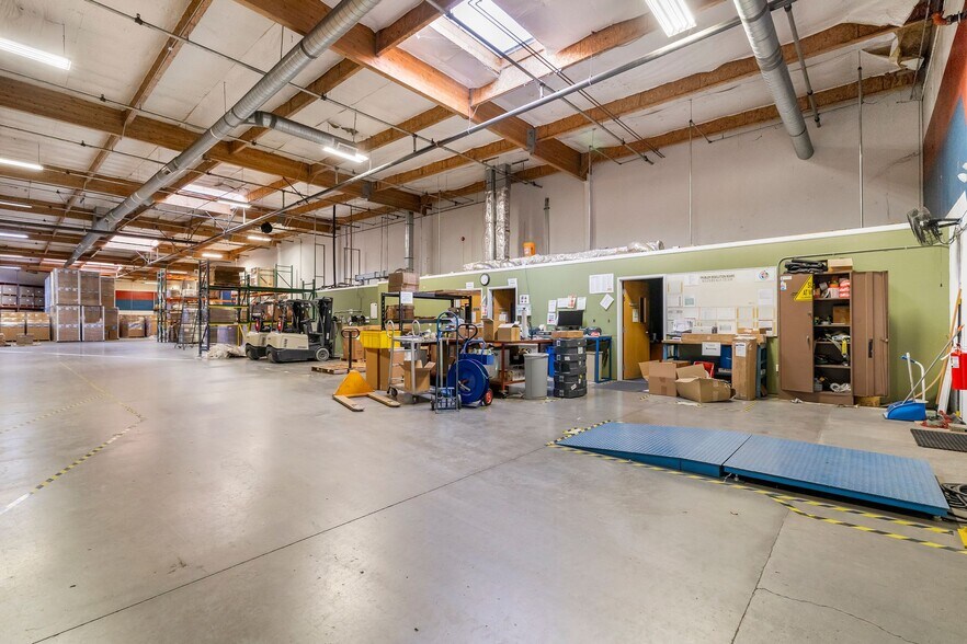 More Photos Of 435 Otterson Dr, Chico Manufacturing For Sale