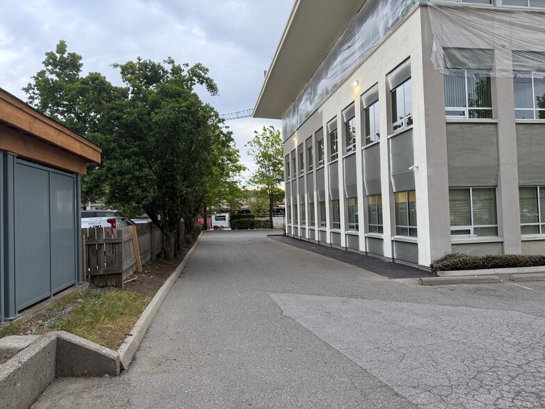 More Photos Of 6351 197th St, Langley Medical For Sale