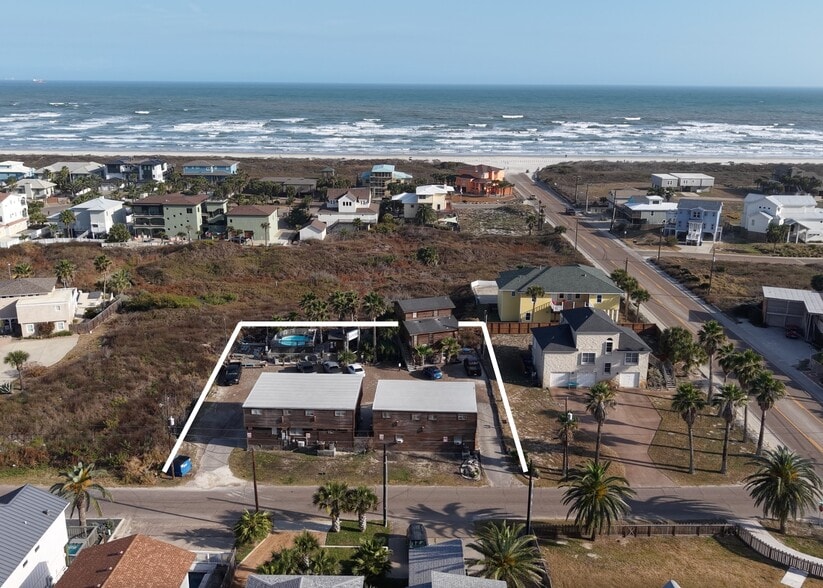 Primary Photo Of 539 S 12th St, Port Aransas Hotel For Sale