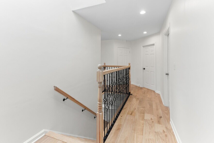 More Photos Of 280 Washington St, North Easton Light Distribution For Sale