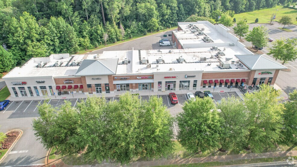 More Photos Of 236 Carmichael Way, Chesapeake General Retail For Lease