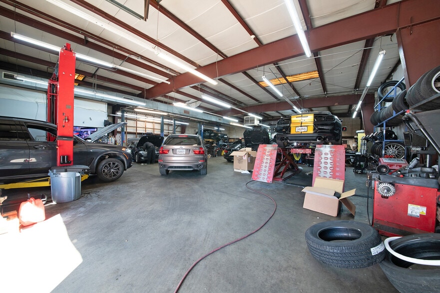 More Photos Of 803 Church St, Decatur Auto Repair For Sale