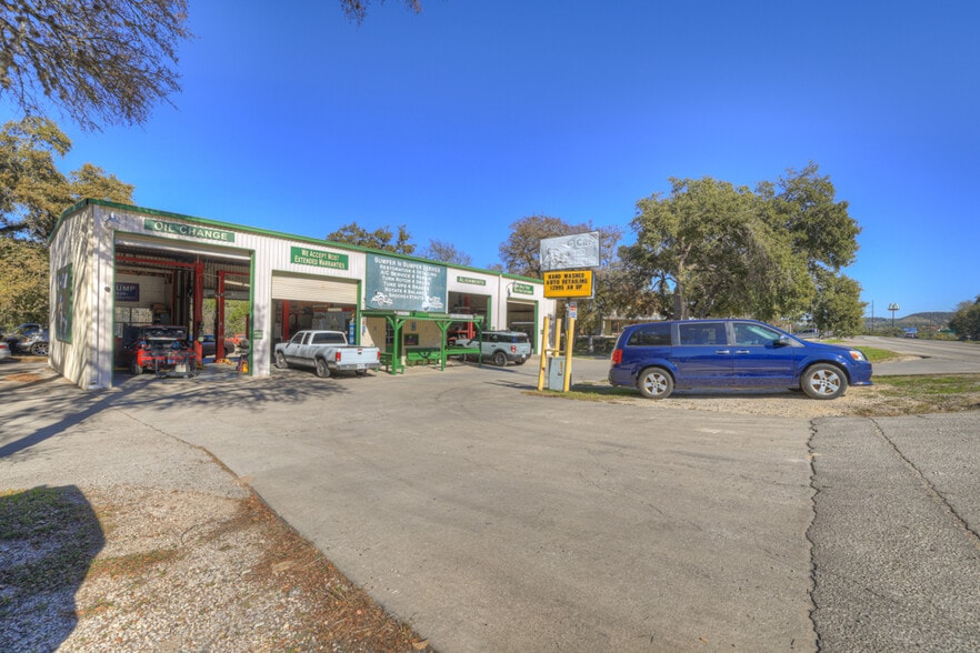 More Photos Of 8328 FM 2673, Canyon Lake Auto Repair For Sale