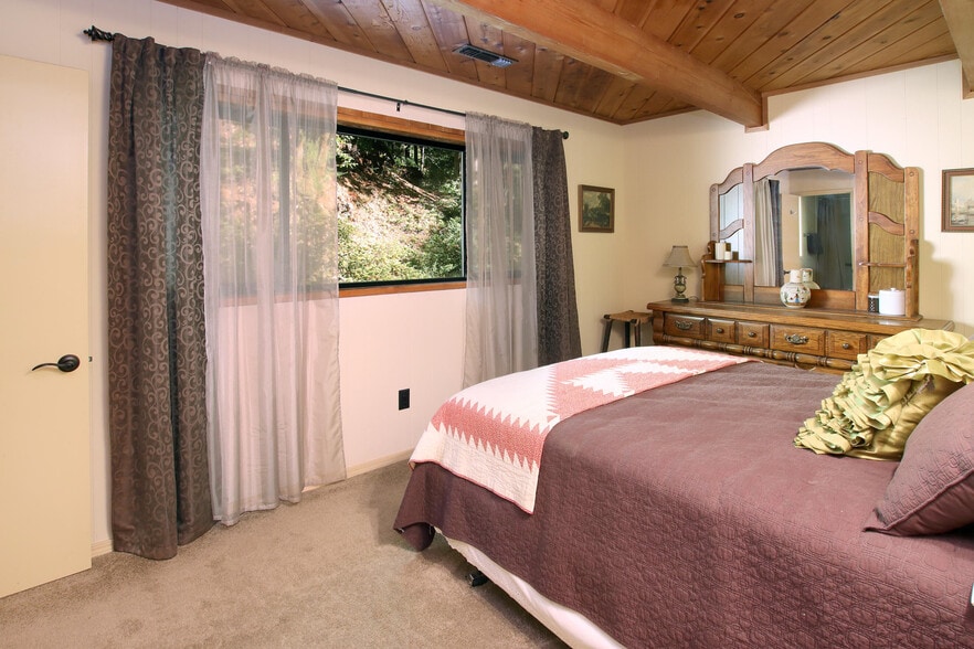 More Photos Of 16770 Redwood Lodge Rd, Los Gatos Lodge Meeting Hall For Sale
