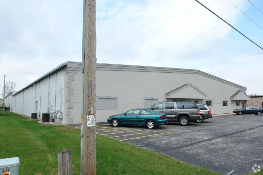More Photos Of 3120 Holmgren Way, Green Bay Warehouse For Lease