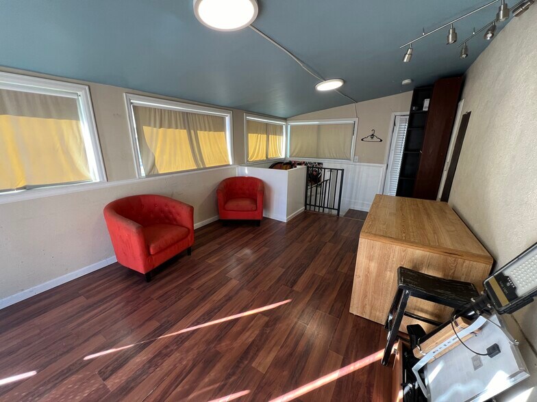 More Photos Of 5530-5536 W Colfax Ave, Lakewood Auto Dealership For Sale
