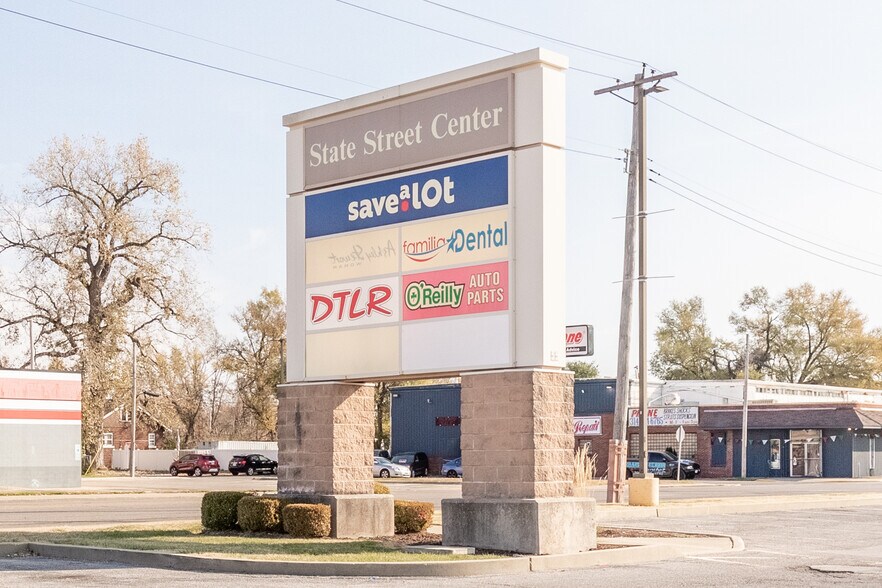 More Photos Of State St, East Saint Louis Unknown For Lease