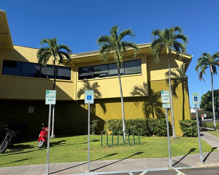 More Photos Of 75-1000 Henry St, Kailua Kona Storefront Retail Office For Sale