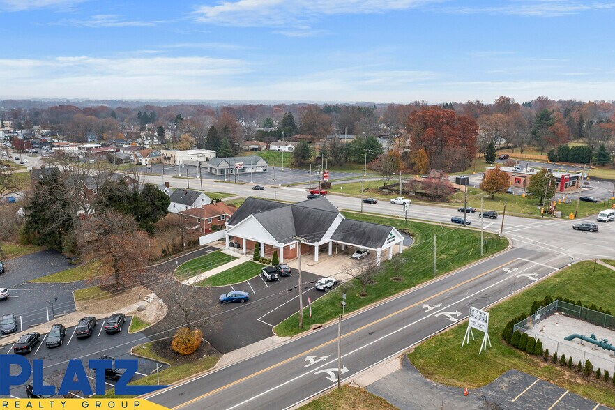 More Photos Of 4390 Mahoning Ave, Youngstown Bank For Sale