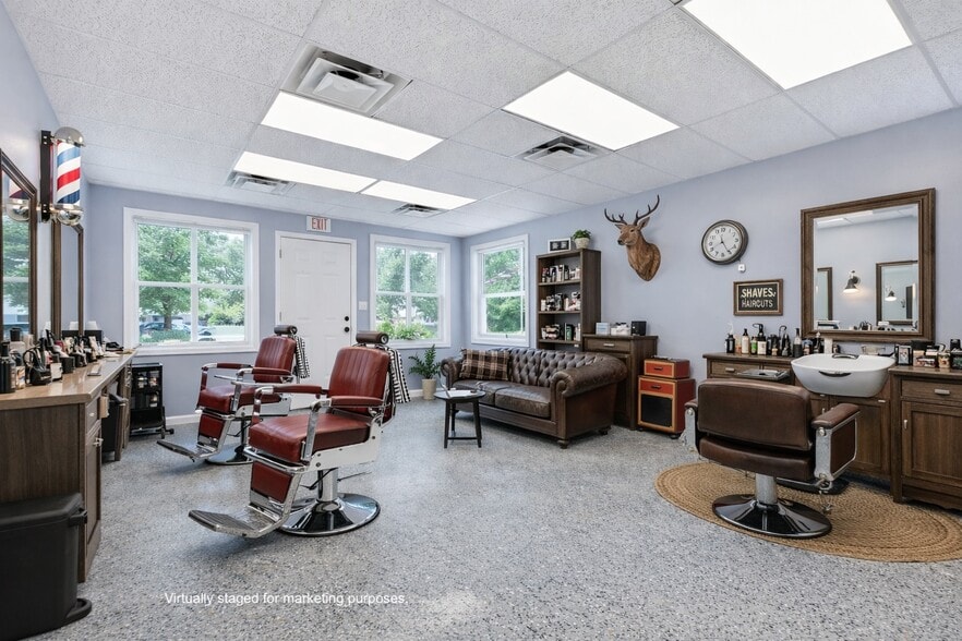 More Photos Of 625 W 23rd St, Independence Storefront Retail Office For Sale