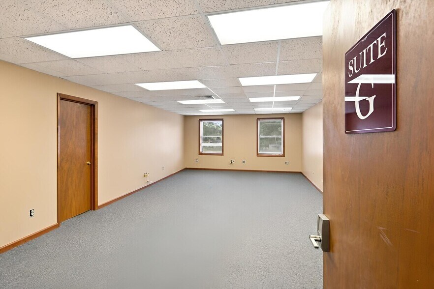 More Photos Of 478-488 Main St, Hampden Storefront Retail Office For Lease