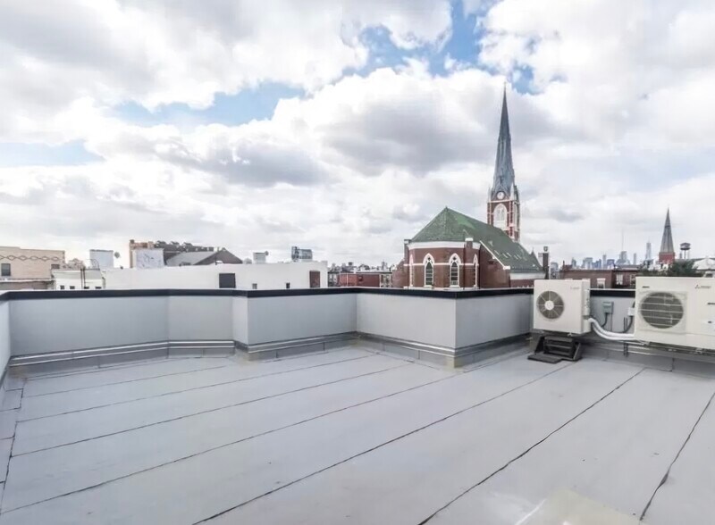 More Photos Of 186 Greenpoint Ave, Brooklyn Apartments For Lease