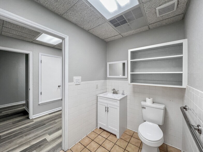 More Photos Of 4722 Taft Blvd, Wichita Falls Medical For Lease