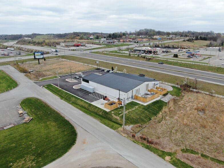 More Photos Of 141 Beaver Trl S, Glasgow Freestanding For Sale