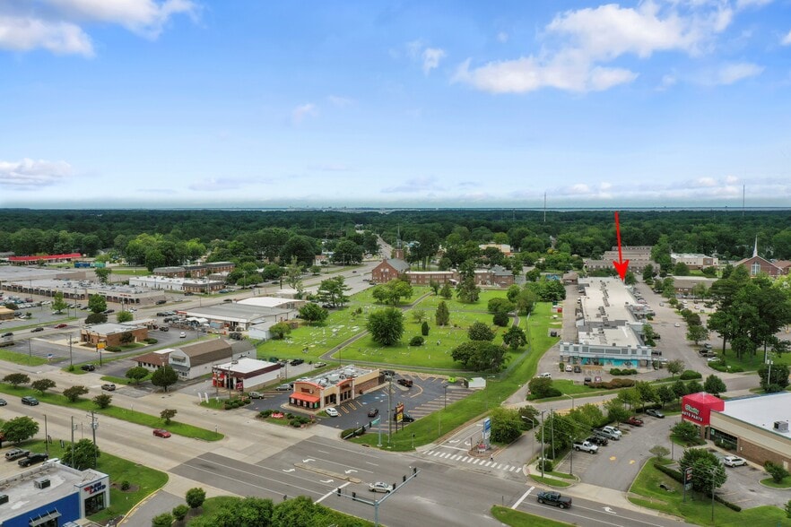 More Photos Of 3200-3282 Academy Ave, Portsmouth Unknown For Lease