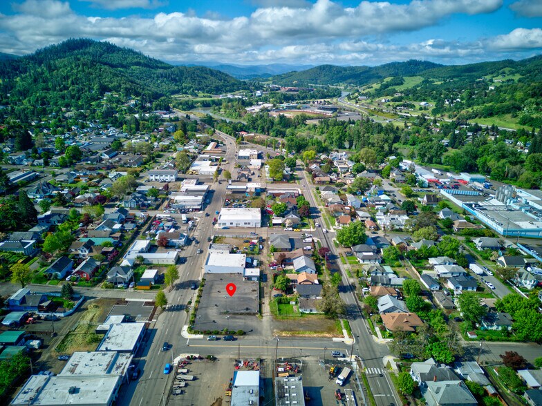 More Photos Of 1328 SE Stephens St, Roseburg Auto Dealership For Sale