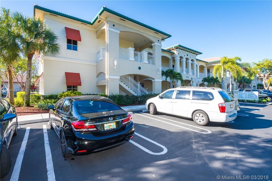 More Photos Of 5411 N University Dr, Coral Springs Office For Sale