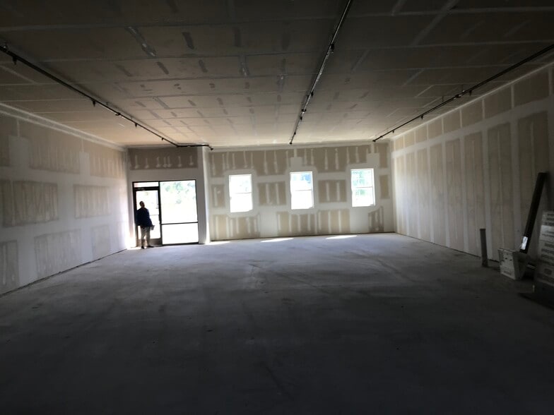 More Photos Of 11073 Colonel Armistead Dr, Ruther Glen Medical For Lease