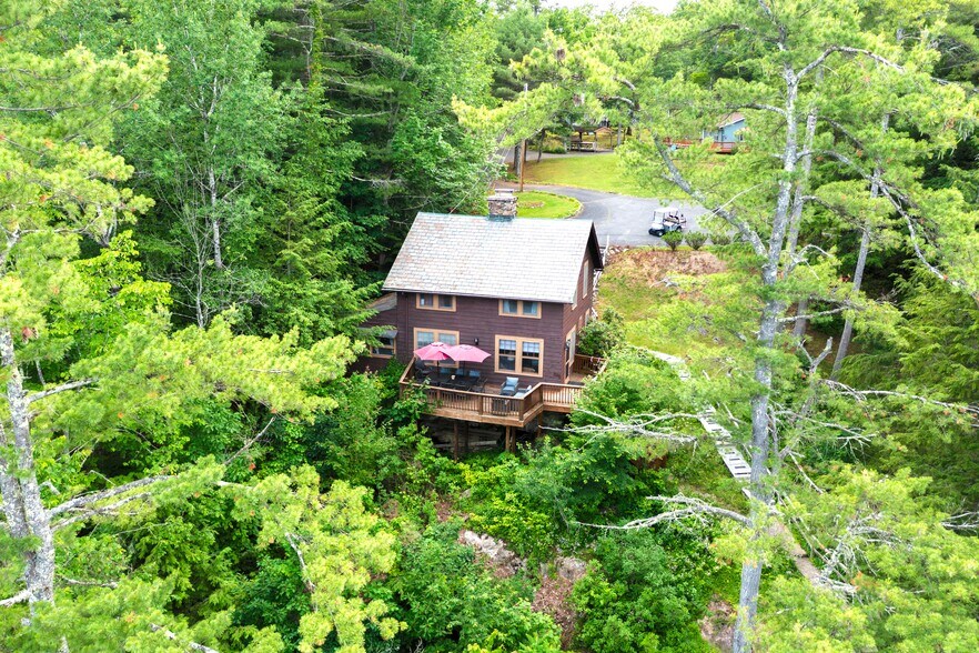 More Photos Of 5680 Lake Shore Dr, Bolton Landing Hotel For Sale