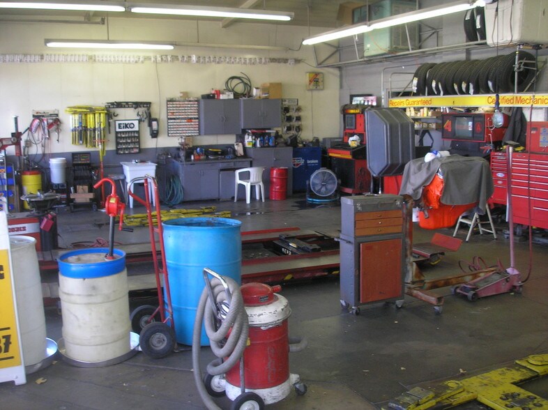 More Photos Of 1600 N Carson St, Carson City Service Station For Sale