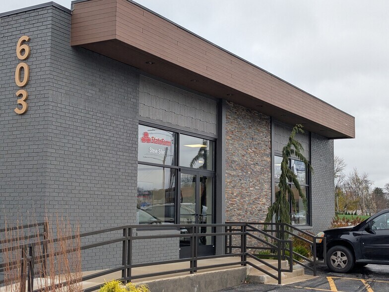 Primary Photo Of 603 J St, La Porte Freestanding For Lease