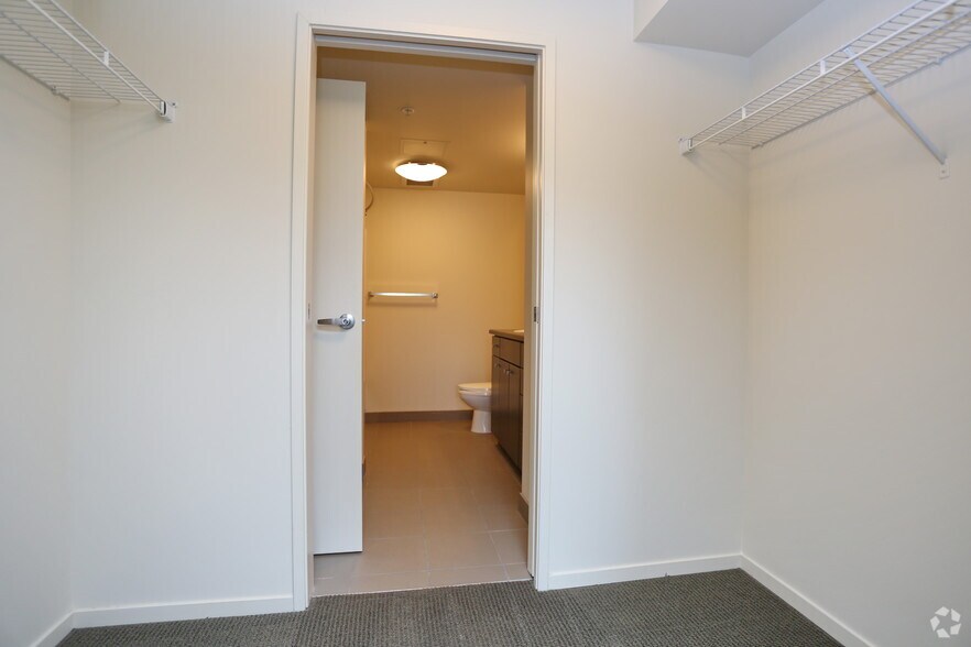 More Photos Of 2230 NW 57th St, Seattle Apartments For Lease