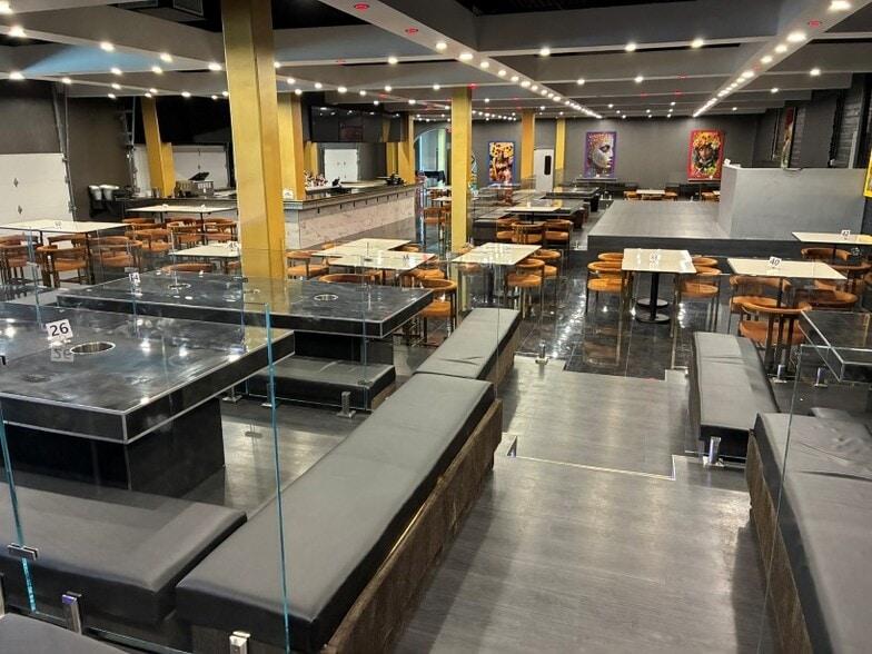 More Photos Of 1102 Delano St, Houston Storefront For Lease