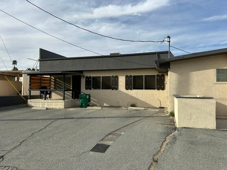 More Photos Of 73421 29 Palms Hwy, Twentynine Palms Office For Lease