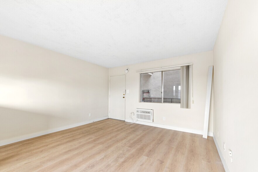More Photos Of 571 Fairview Ave, Los Angeles Apartments For Sale