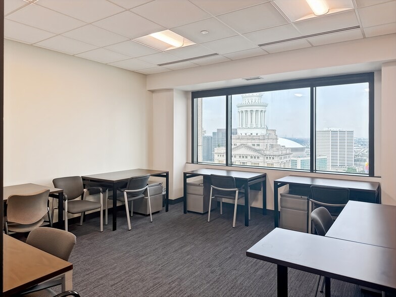 More Photos Of 201 St. Charles Ave, New Orleans Coworking Space