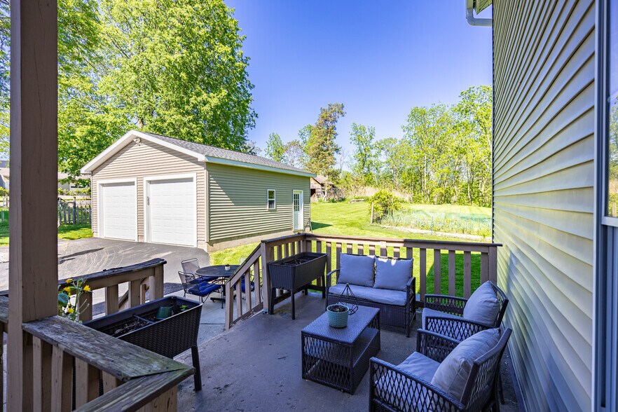 More Photos Of 166 N Main St, Fairport Apartments For Sale