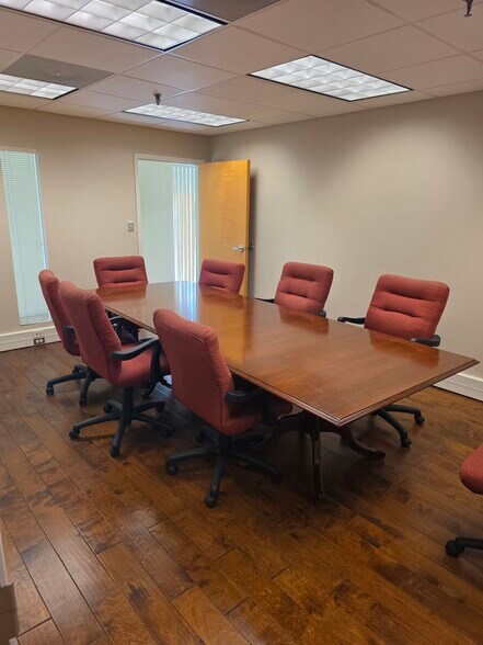 More Photos Of 1604 Prospect St, High Point Manufacturing For Lease