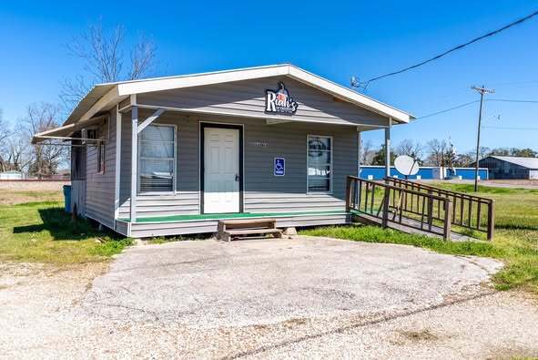 Primary Photo Of 1006 Main St, Elton Restaurant For Sale