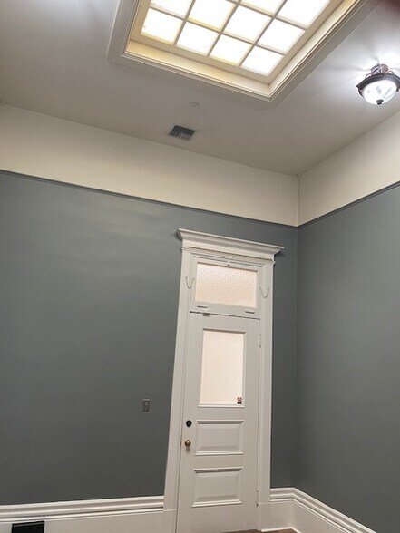 More Photos Of 159-163 Kentucky St, Petaluma Storefront Retail Office For Sale
