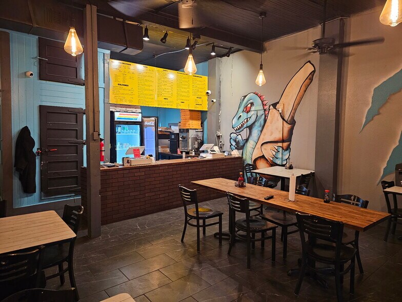More Photos Of 1103 Mason St, San Antonio Restaurant For Sale